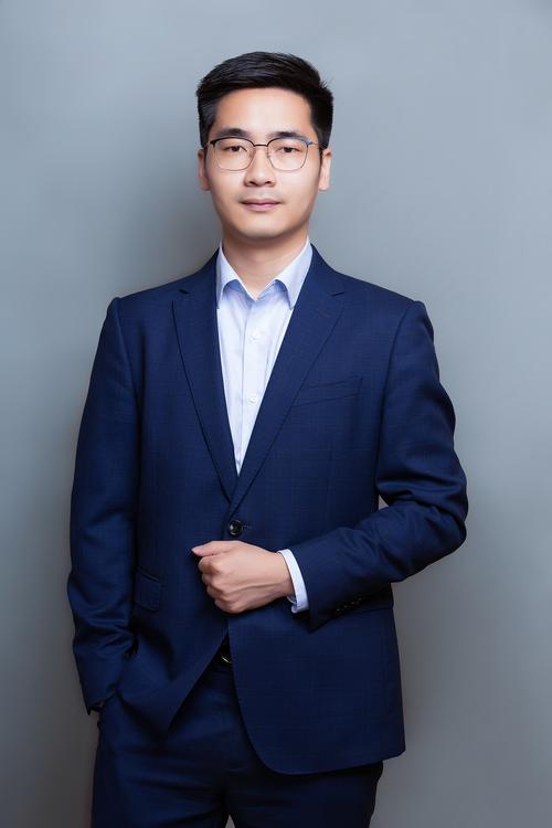 邹琼华 项目运营总监